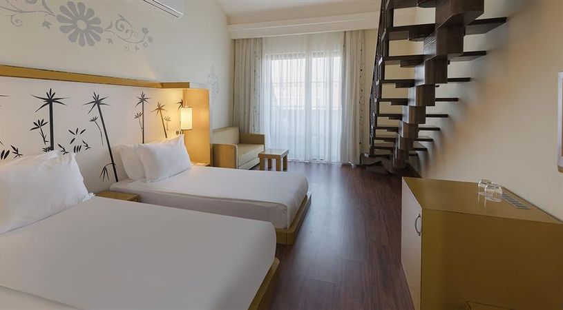 SiAM ELEGANCE HOTEL & SPA
