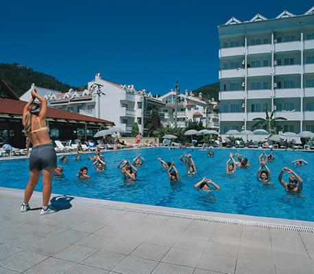 PINETA PARK  DELUXE HOTEL