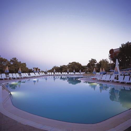 WATER PLANET HOTEL