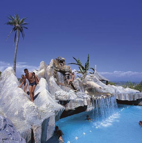 WATER PLANET HOTEL