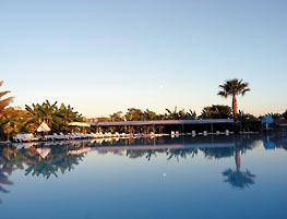 MAJESTY PALM BEACH HOTEL