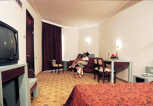 UNSAPHIRE HOTEL