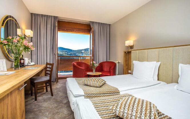 Orlovetz Hotel 5* Konaklamalı Uçaklı Pamporovo